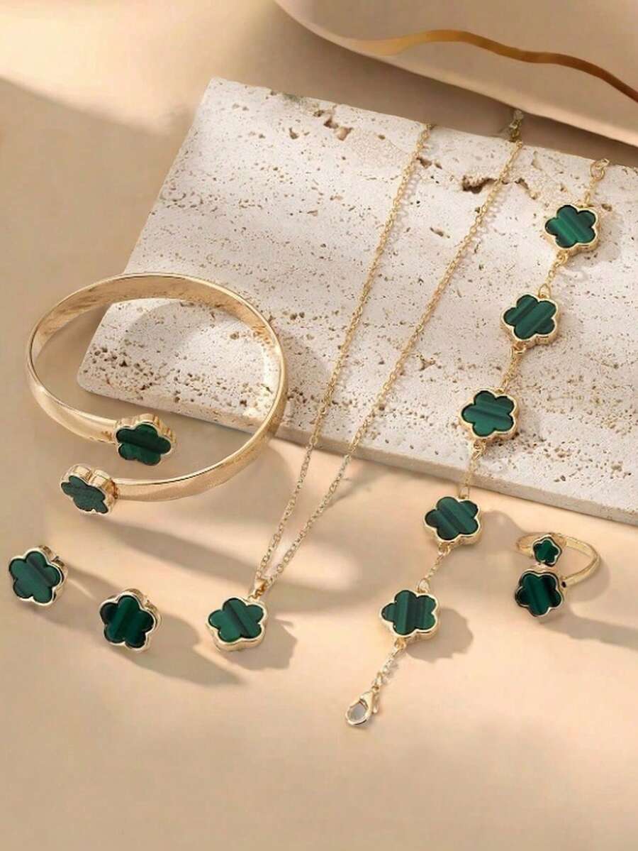 SHEIN طقم مجوهرات أوراق برسيم أخضر أنيق