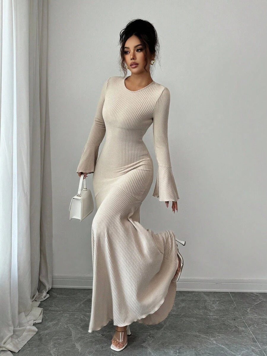 SHEIN Elenzga فستان ضيق بذيل كشكشة وأكمام