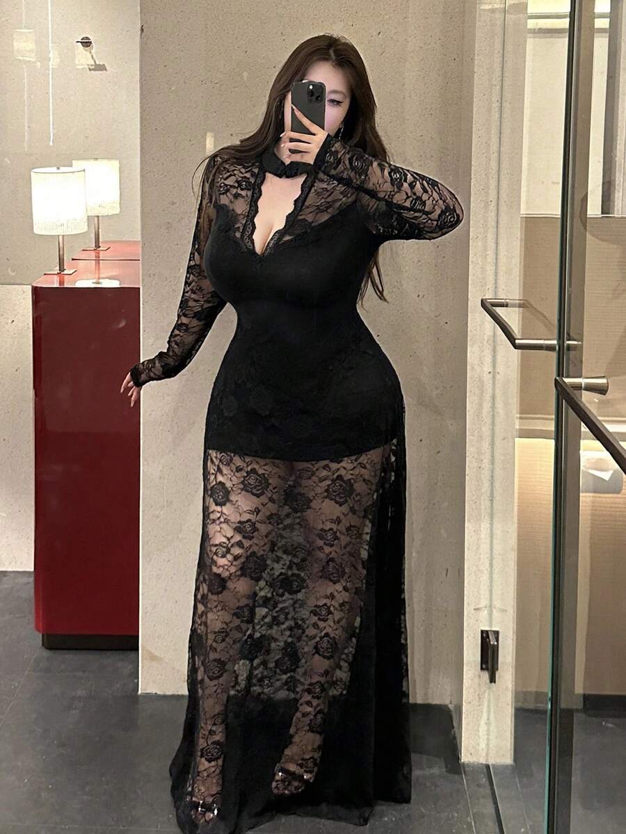 SHEIN Vibekara فستان أسود ماكسي بأكمام طويلة مزين بالدانتيل