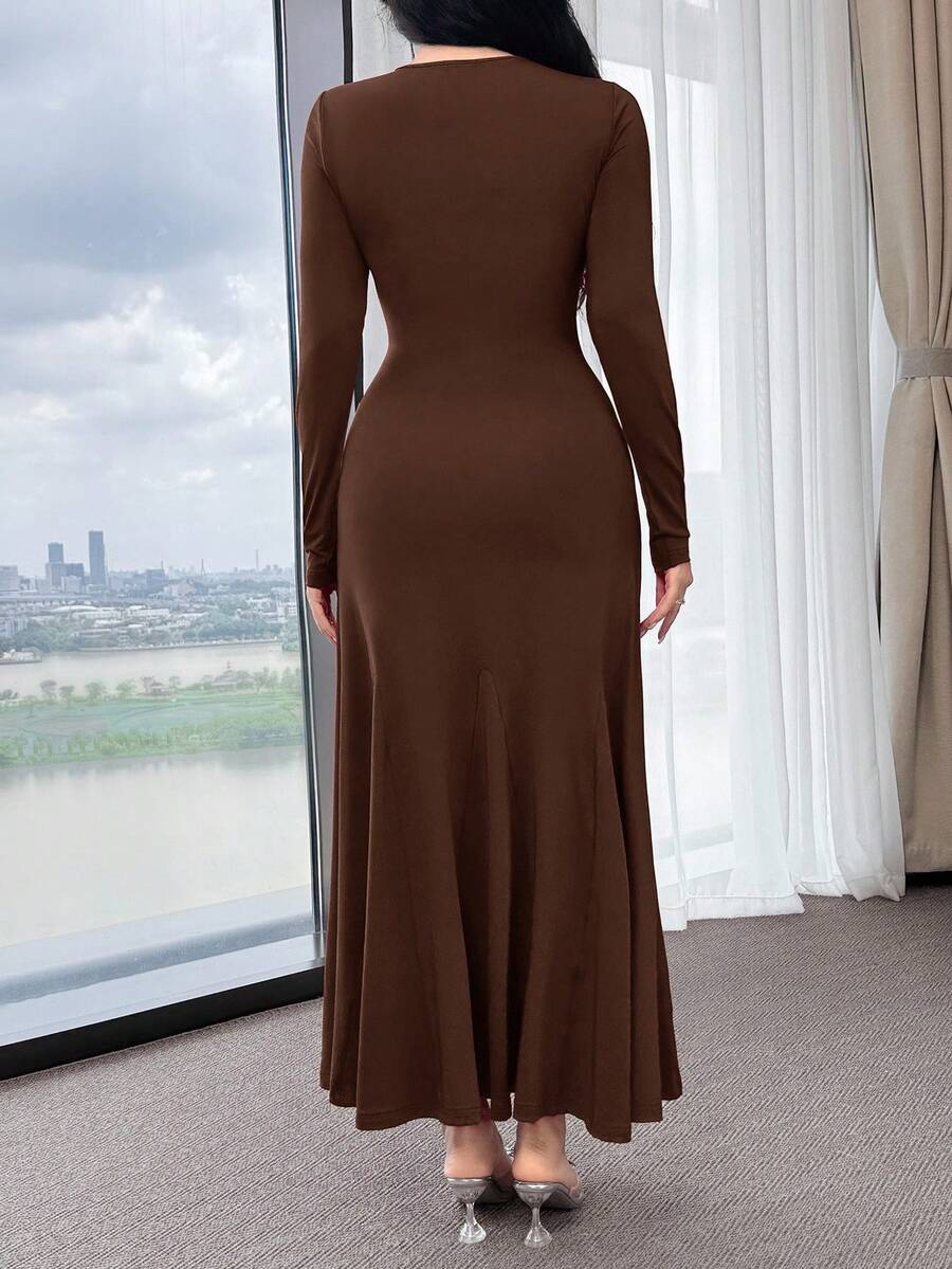 SHEIN Feyla فستان حفلة بني وخصر مشدود وزخارف معدنية