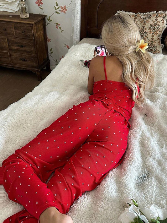 SHEIN ZzzCrew طقم بيجامة قميص كامي مطبوع قلب وبنطال