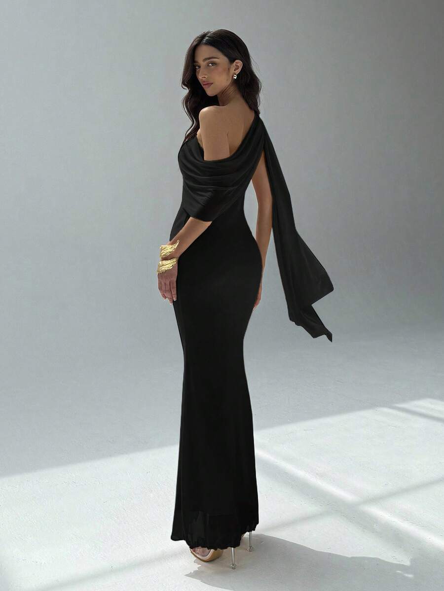 SHEIN Aloruh فستان اسود أنيق وياقة غير متماثلة