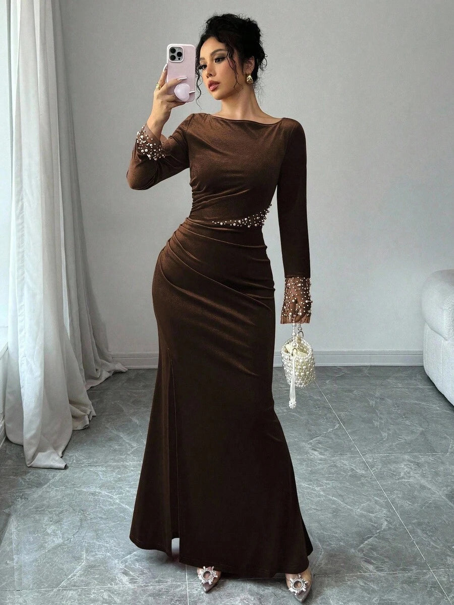 SHEIN Elenzga فستان مخملي لون بني