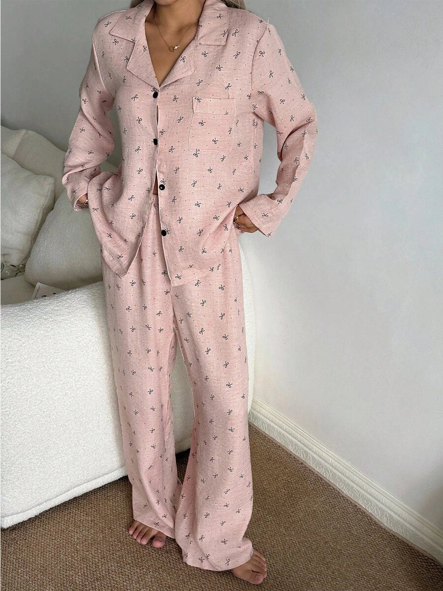 SHEIN Dream Adore بيجاما وردية بأكمام طويلة وطبعة فراشة