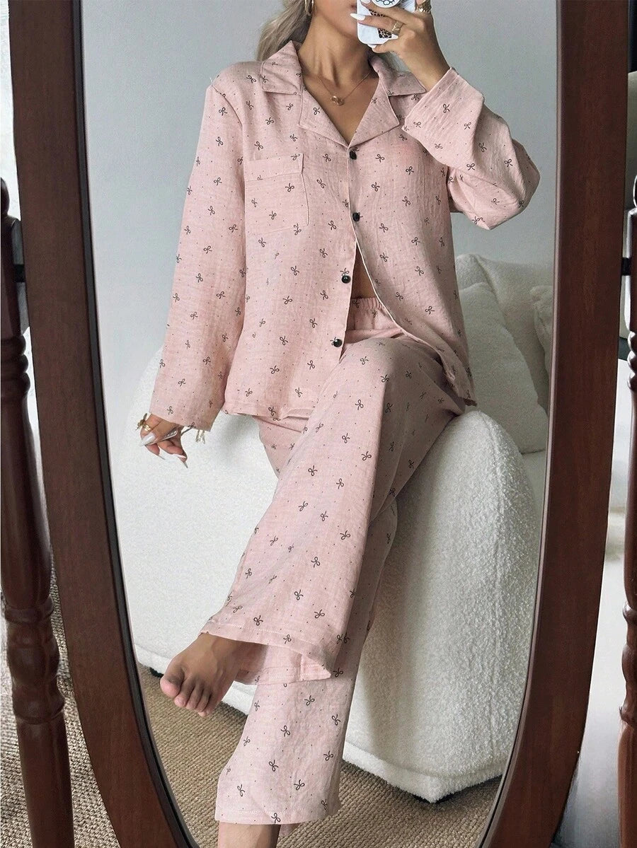 SHEIN Dream Adore بيجاما وردية بأكمام طويلة وطبعة فراشة