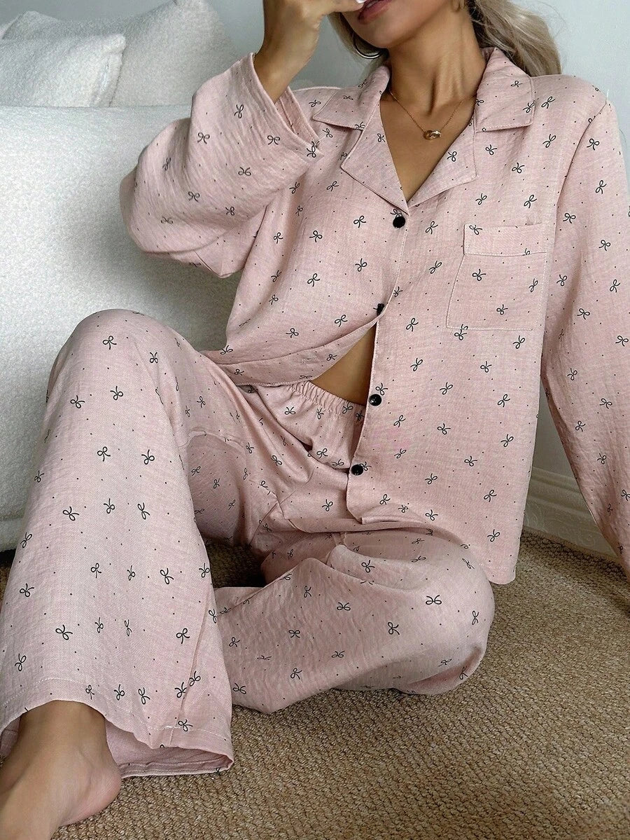 SHEIN Dream Adore بيجاما وردية بأكمام طويلة وطبعة فراشة