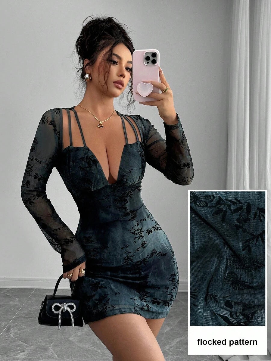 SHEIN Modelyn فستان طويل الأكمام من شبكة جاكار مفرغة