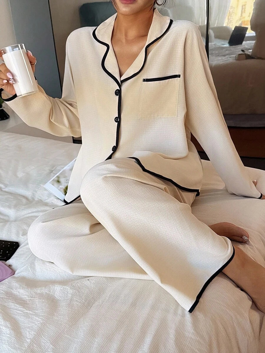 SHEIN Dream Adore بيجامة بأكمام طويلة وياقة ملونة