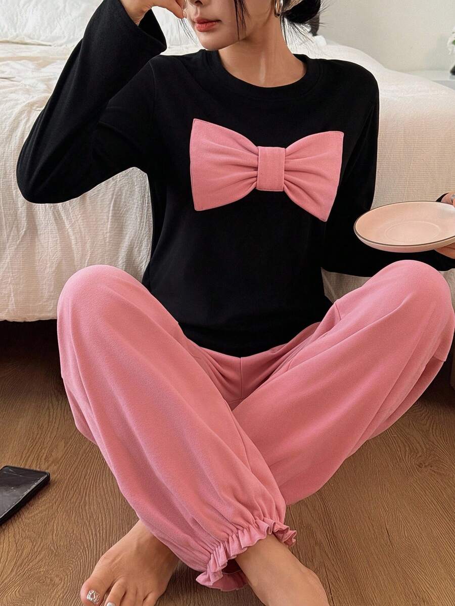 SHEIN Dream Adore طقم بيجامة بلوزة بفيونكة ثلاثية الأبعاد وبنطلون
