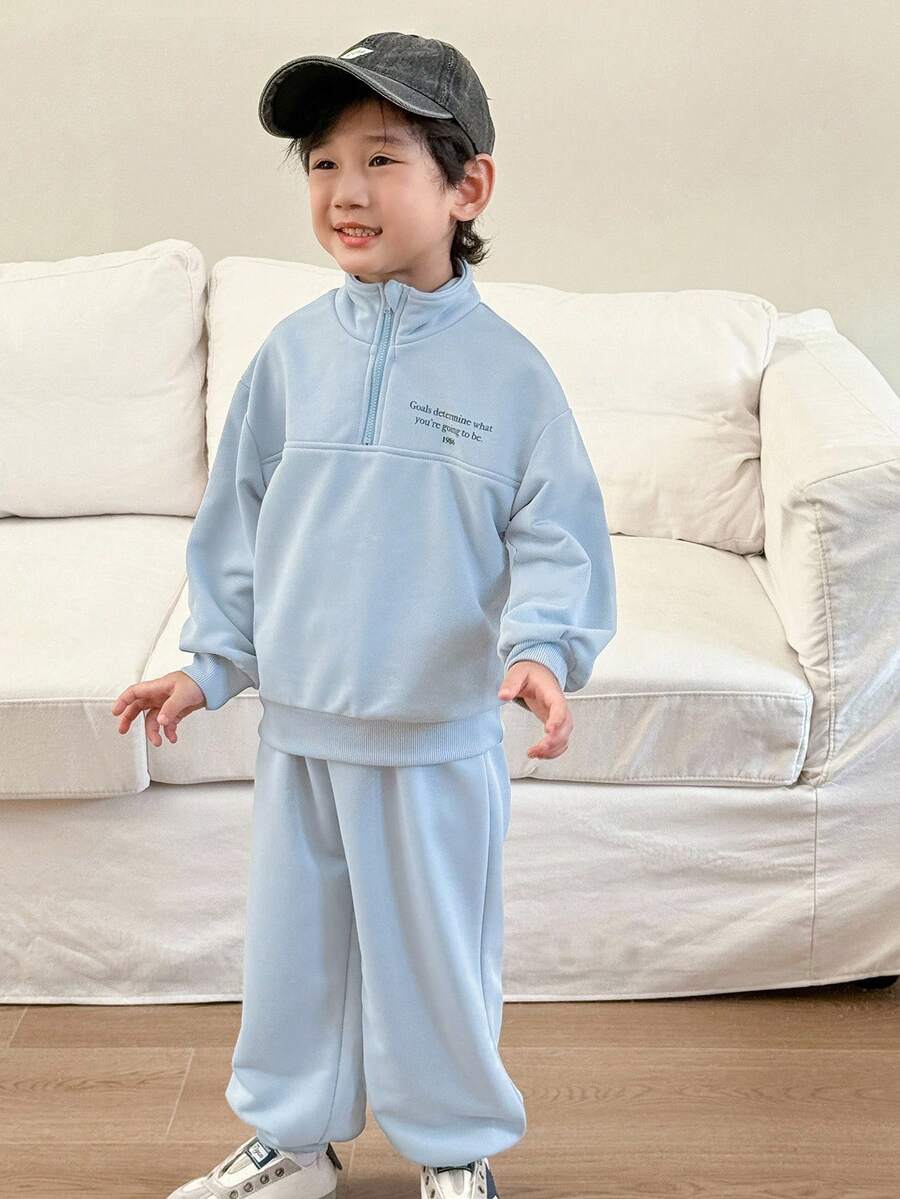 SHEIN Genkimix Kids طقم ملابس أولادي بلوزة كاجوال مطبوعة وبنطلون ضيق