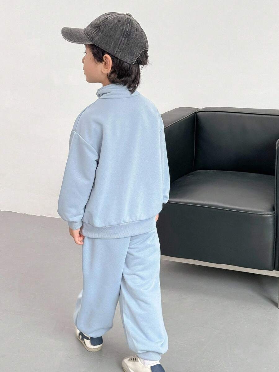 SHEIN Genkimix Kids طقم ملابس أولادي بلوزة كاجوال مطبوعة وبنطلون ضيق