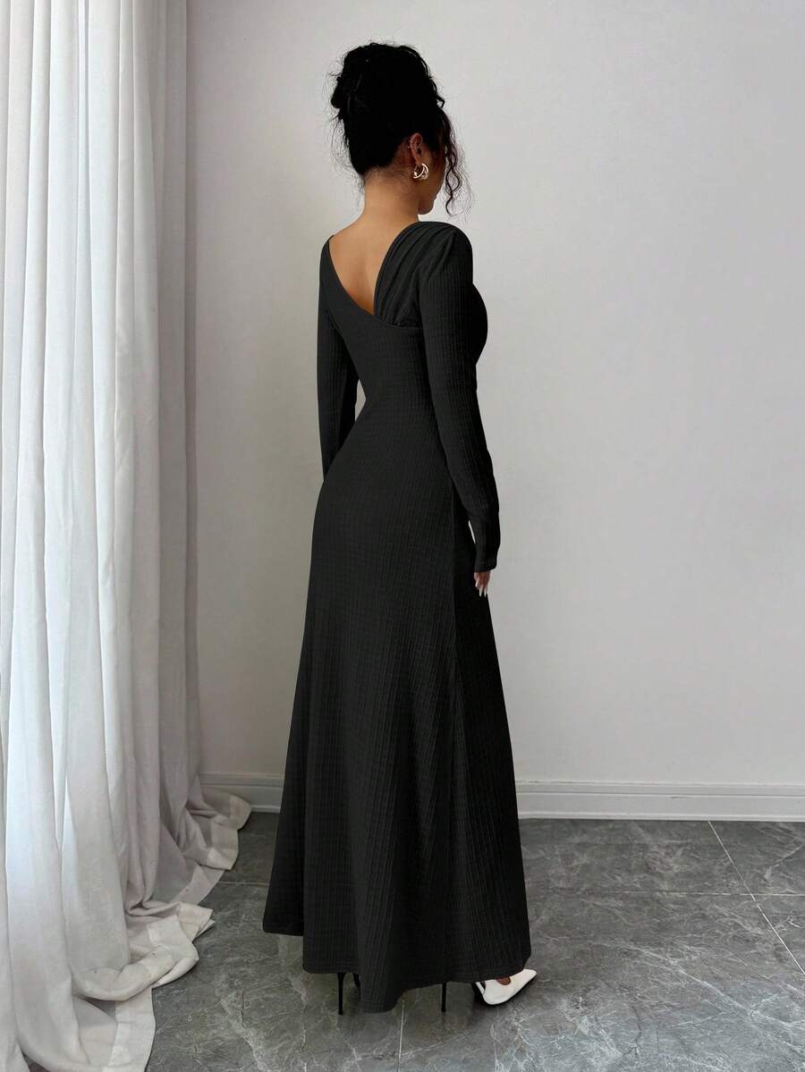 SHEIN Elenzga فستان اسود كاجوال بياقة مائلة وأكمام طويلة