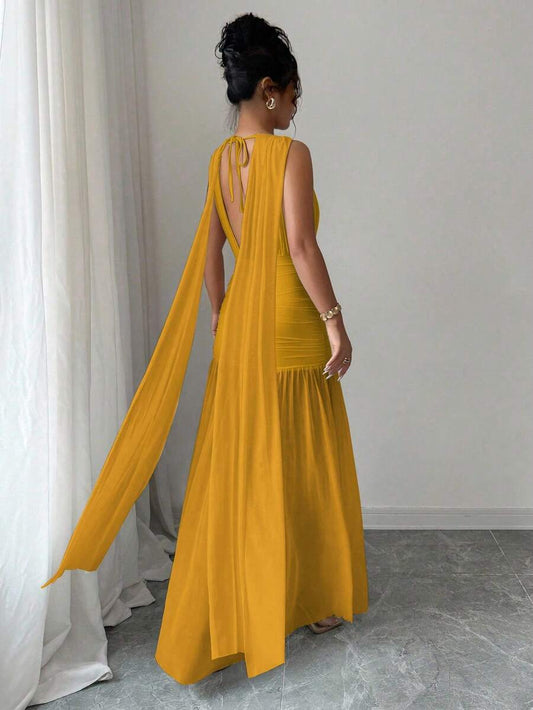 SHEIN Elenzga فستان اصفر بدون أكمام بشق جانبي