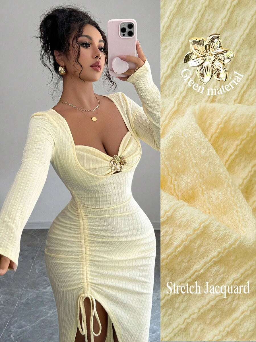 SHEIN Elenzga فستان بنقشة زهور معدنية برقبة مربعة وشق