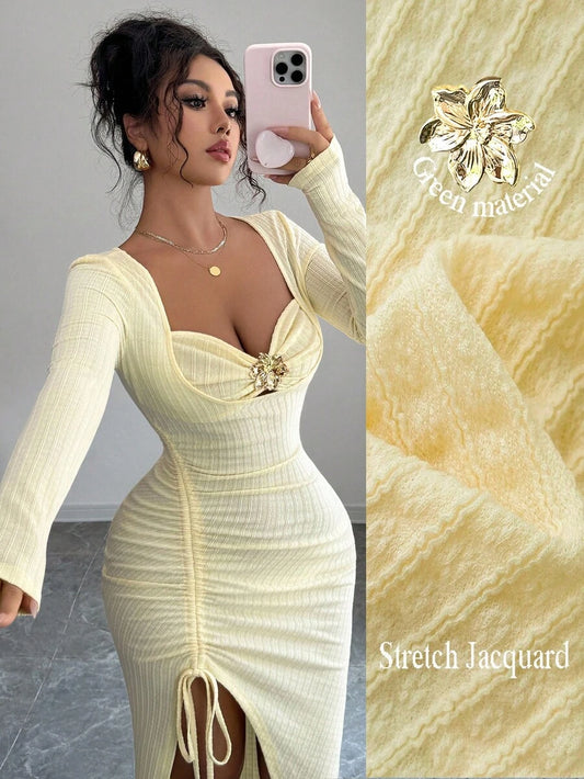 SHEIN Elenzga فستان بنقشة زهور معدنية برقبة مربعة وشق