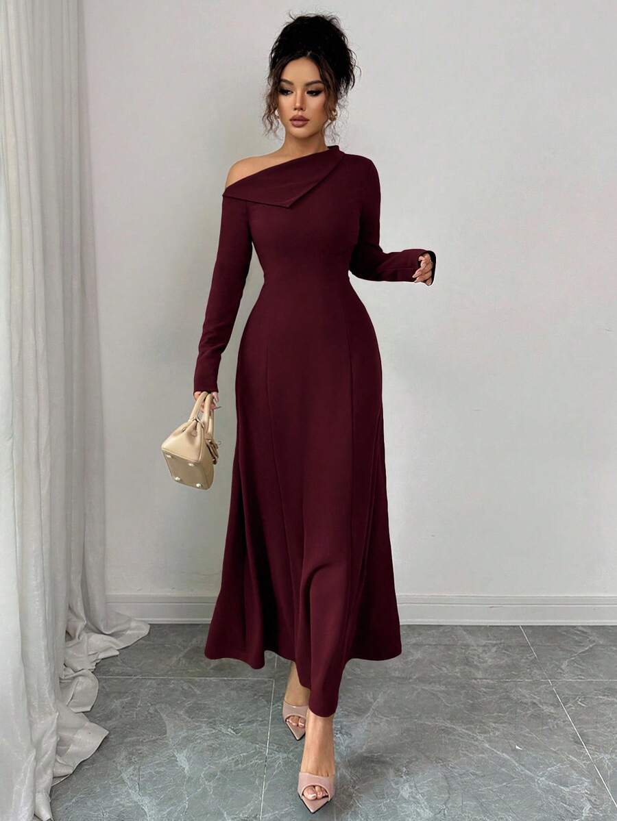 SHEIN Elenzga فستان طويل أنيق بكتف مكشوف وربطة خصر