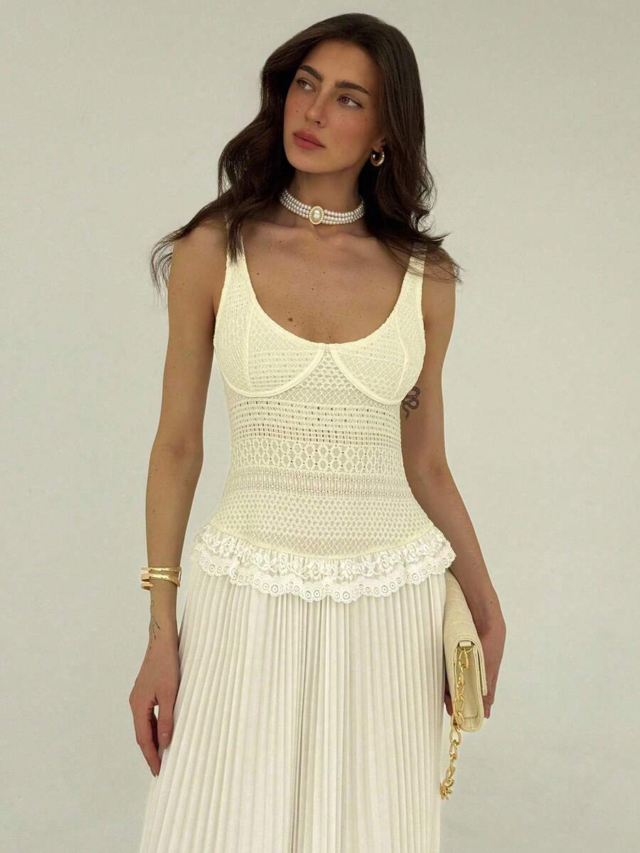 SHEIN Aloruh فستان بيج منسدل بتصميم مبطن بكشكشة وتطريز دانتيل