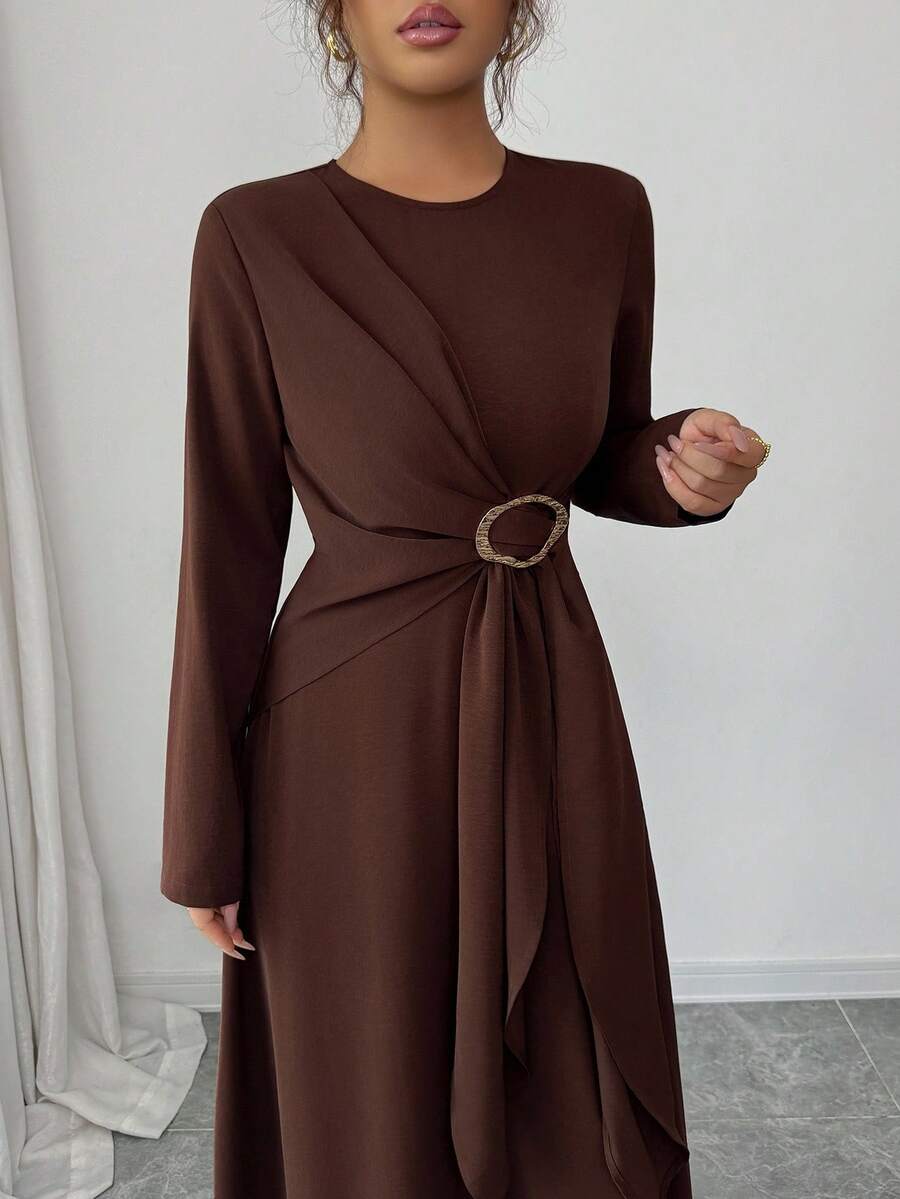 SHEIN Elenzga فستان بني بياقة مستديرة وتنورة