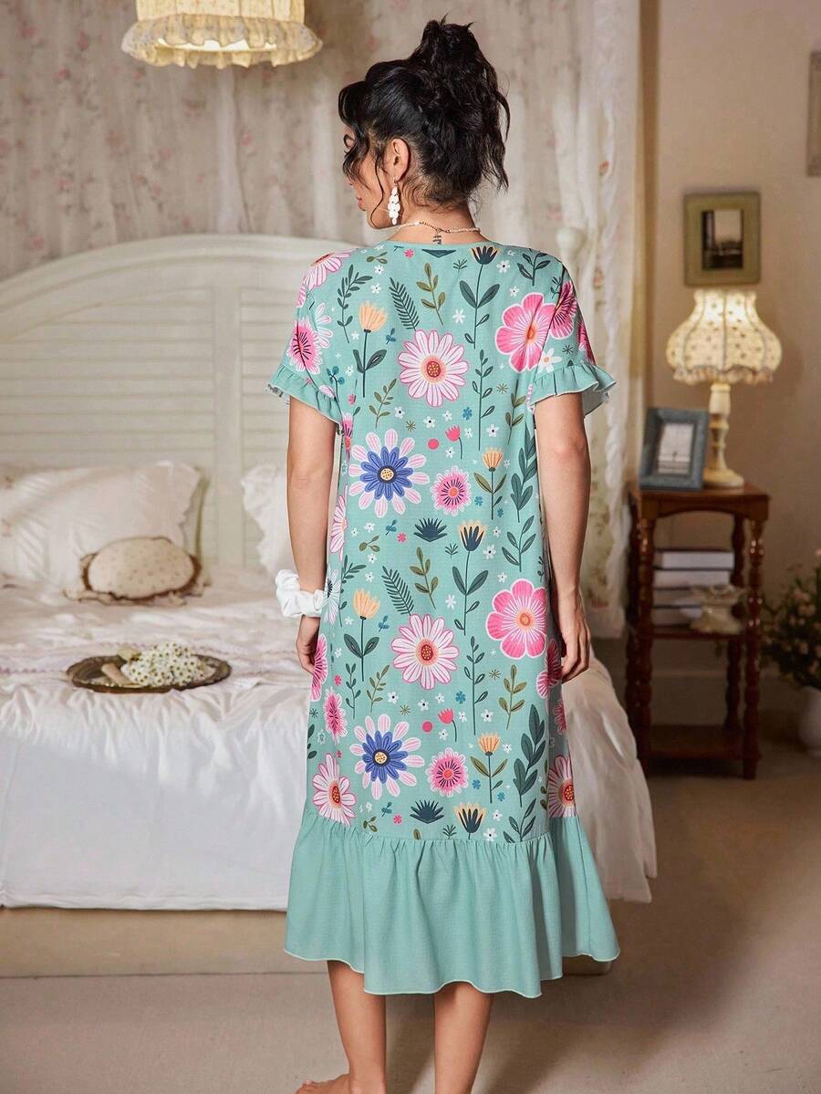 SHEIN CottageSlumber فستان نوم بطبعة زهور وياقة دائرية بأكمام قصيرة