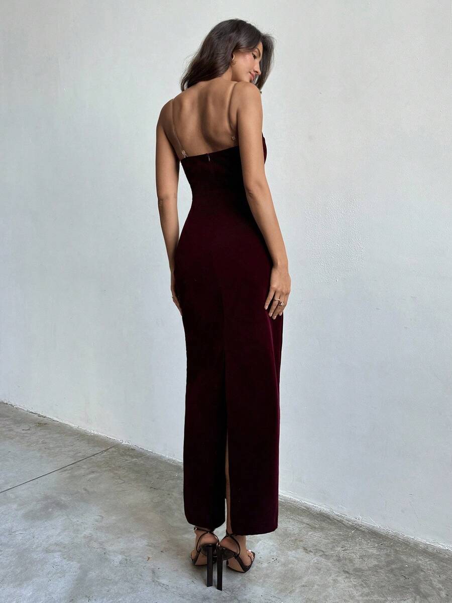 SHEIN Aloruh فستان ماكسي عنابي بدون أكتاف مخمل