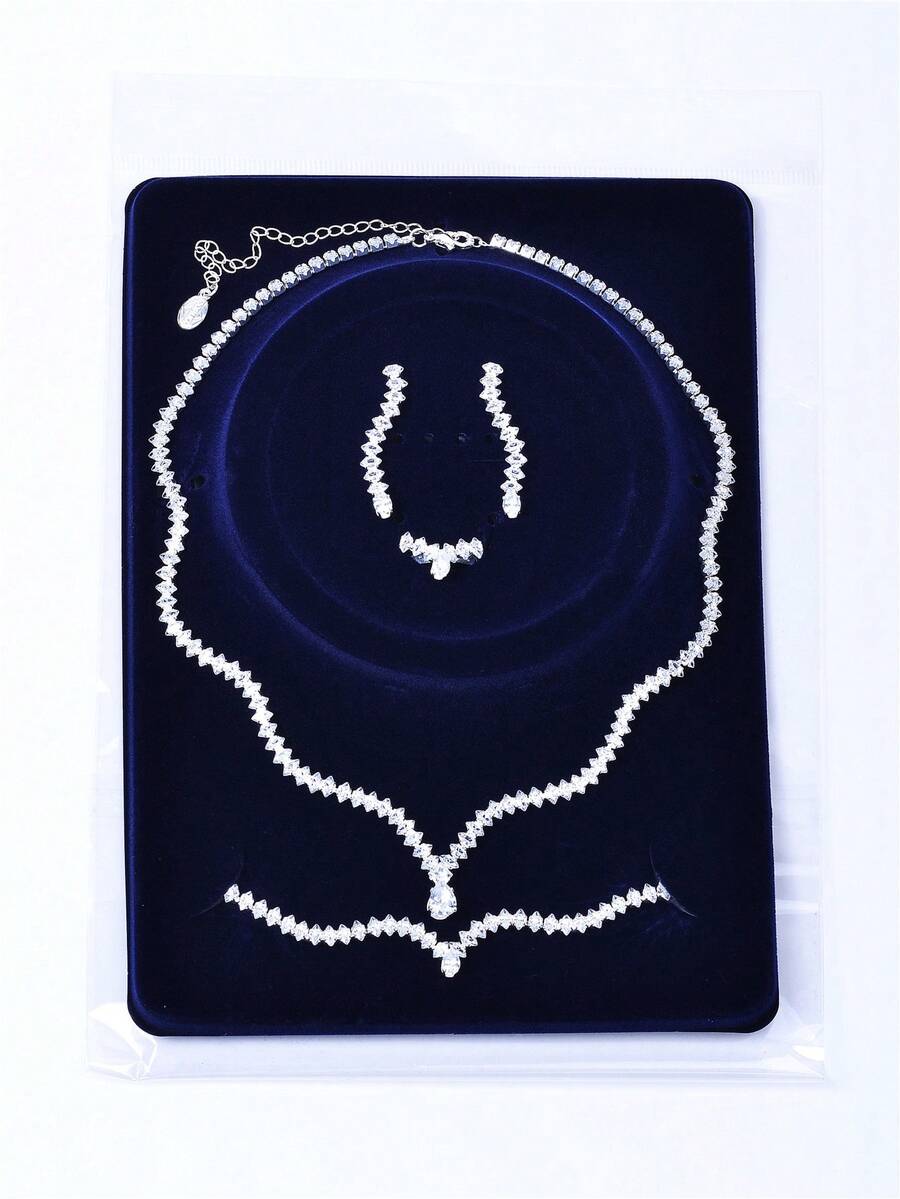 SHEIN طقم قلادة فضي زركونيا بشكل قطرة ماء