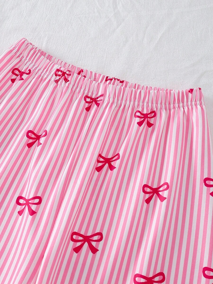 SHEIN طقم بيجامة 2 قطعة بلوزة بتصميم فيونكة وردية وبنطلون مخطط