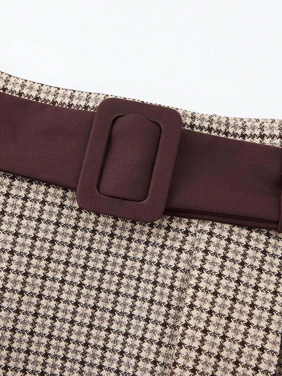 SHEIN تنورة نسائية بنمط مربعات فضفاضة وأنيقة