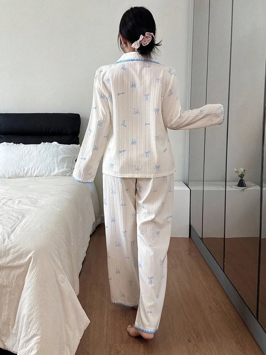 SHEIN Dream Adore طقم بيجامة بلوزة بأكمام طويلة مزينة بالدانتيل وبنطلون