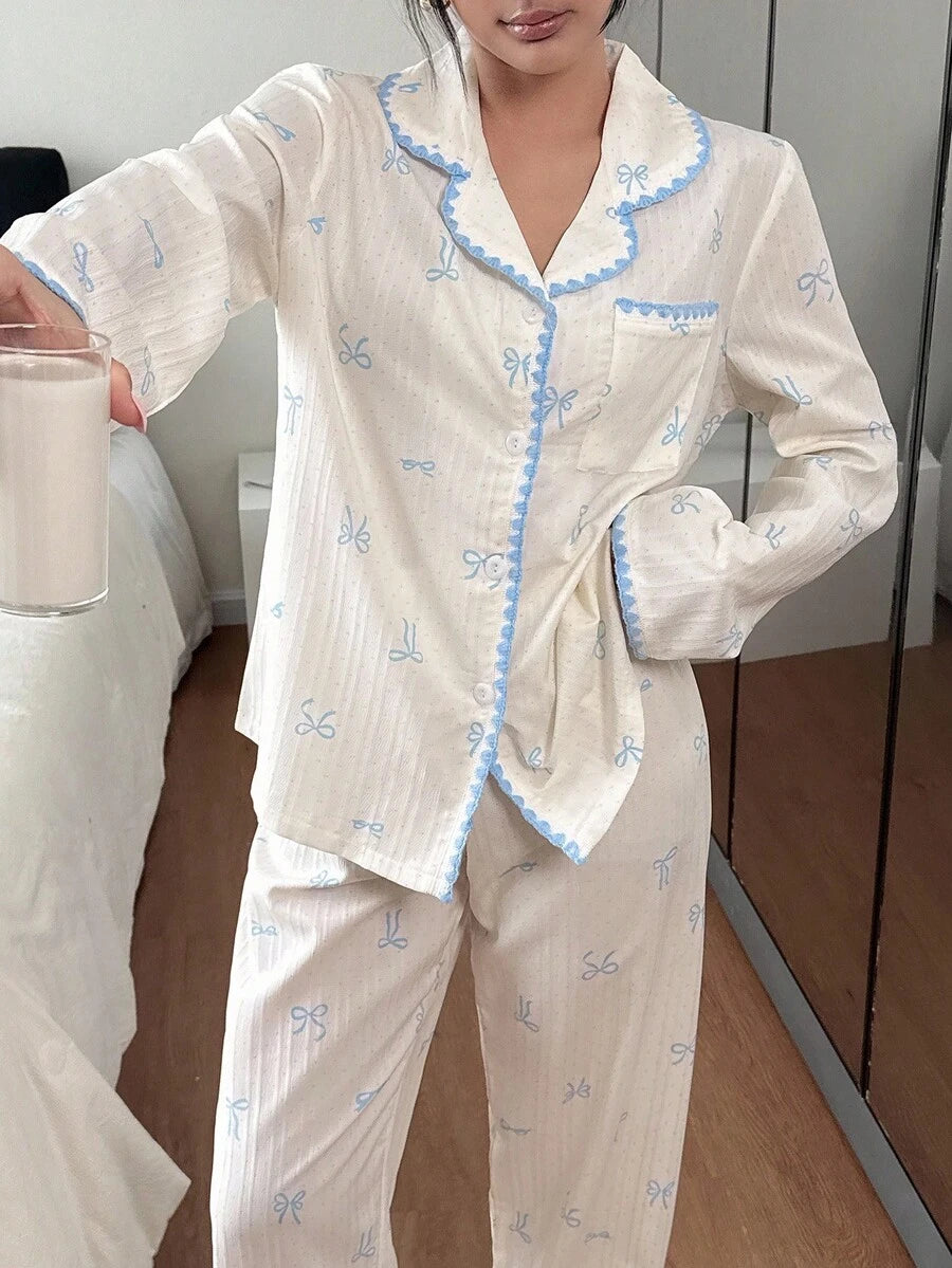 SHEIN Dream Adore طقم بيجامة بلوزة بأكمام طويلة مزينة بالدانتيل وبنطلون