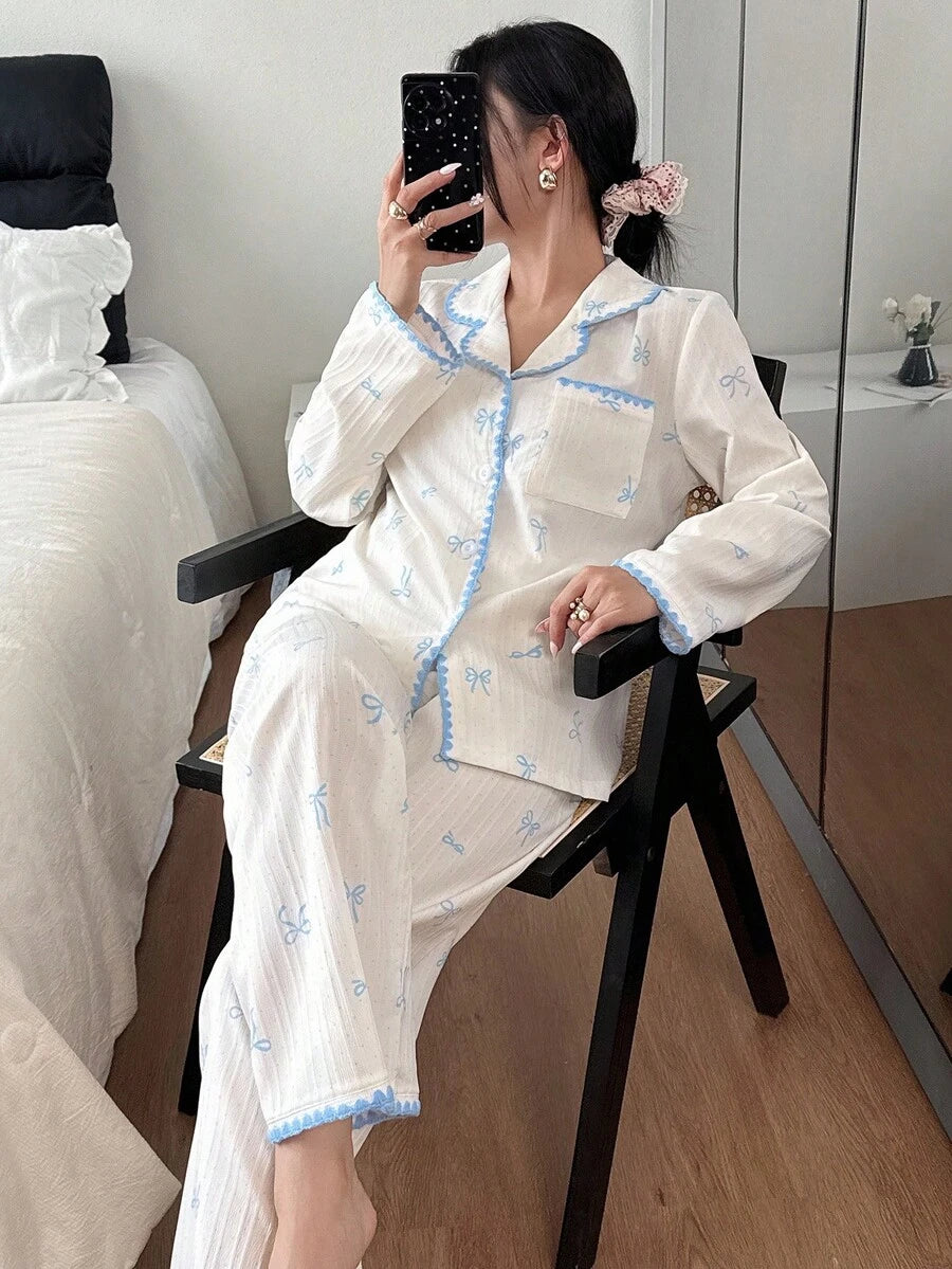 SHEIN Dream Adore طقم بيجامة بلوزة بأكمام طويلة مزينة بالدانتيل وبنطلون