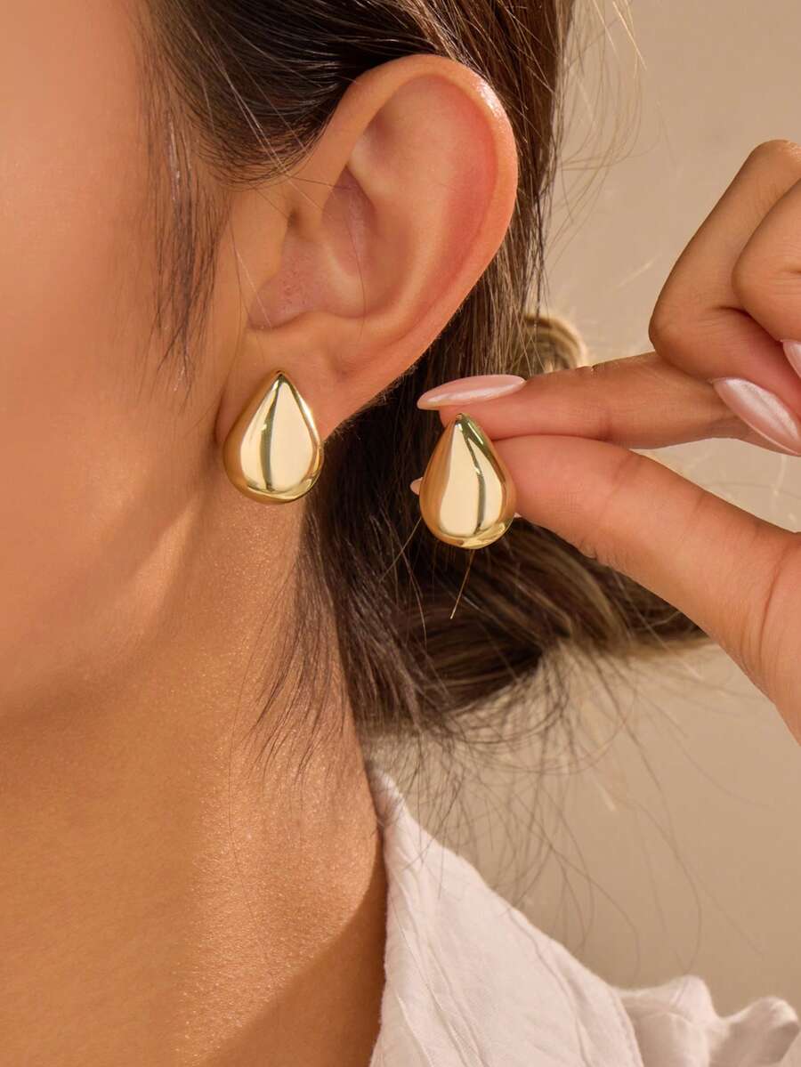 SHEIN أقراط بأشكال متنوعة بتصميم ذهبي ناعم