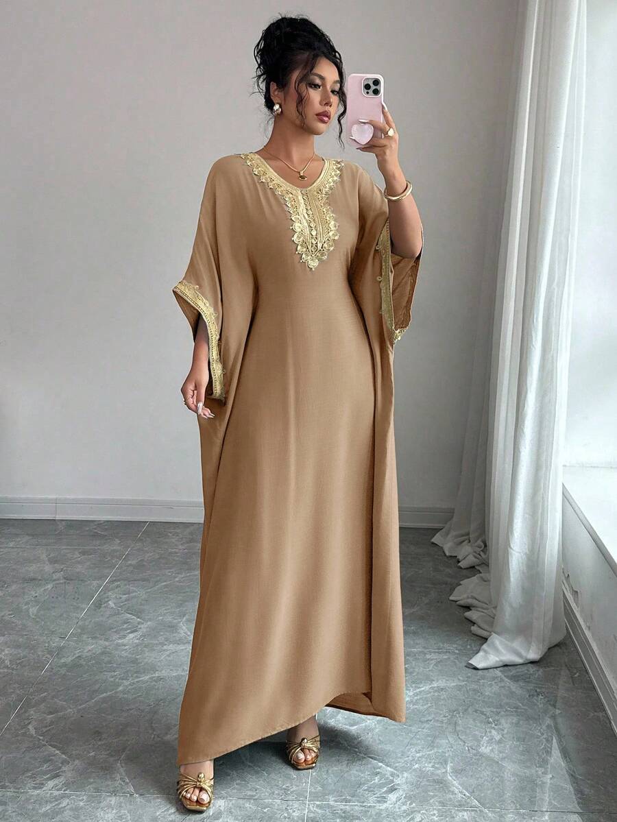 SHEIN Elenzga فستان أنيق بأكمام خفافيش مزين بالدانتيل
