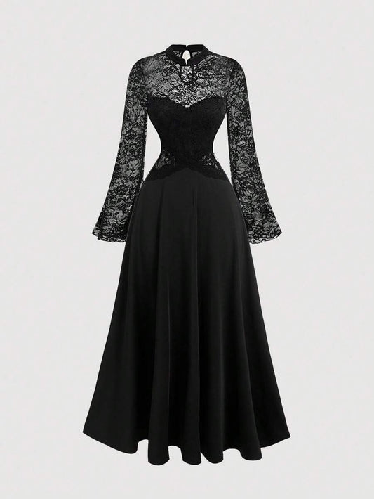 SHEIN MOD فستان أسود من الدانتيل بتصميم لوحات