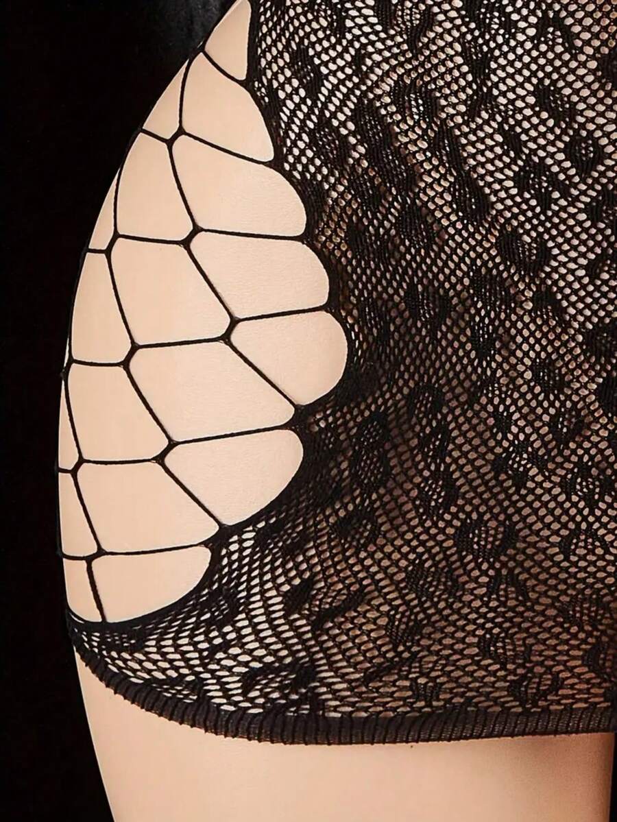 SHEIN بوديسوت اسود ضيق بطبعة نمر مفتوح ومطاطي