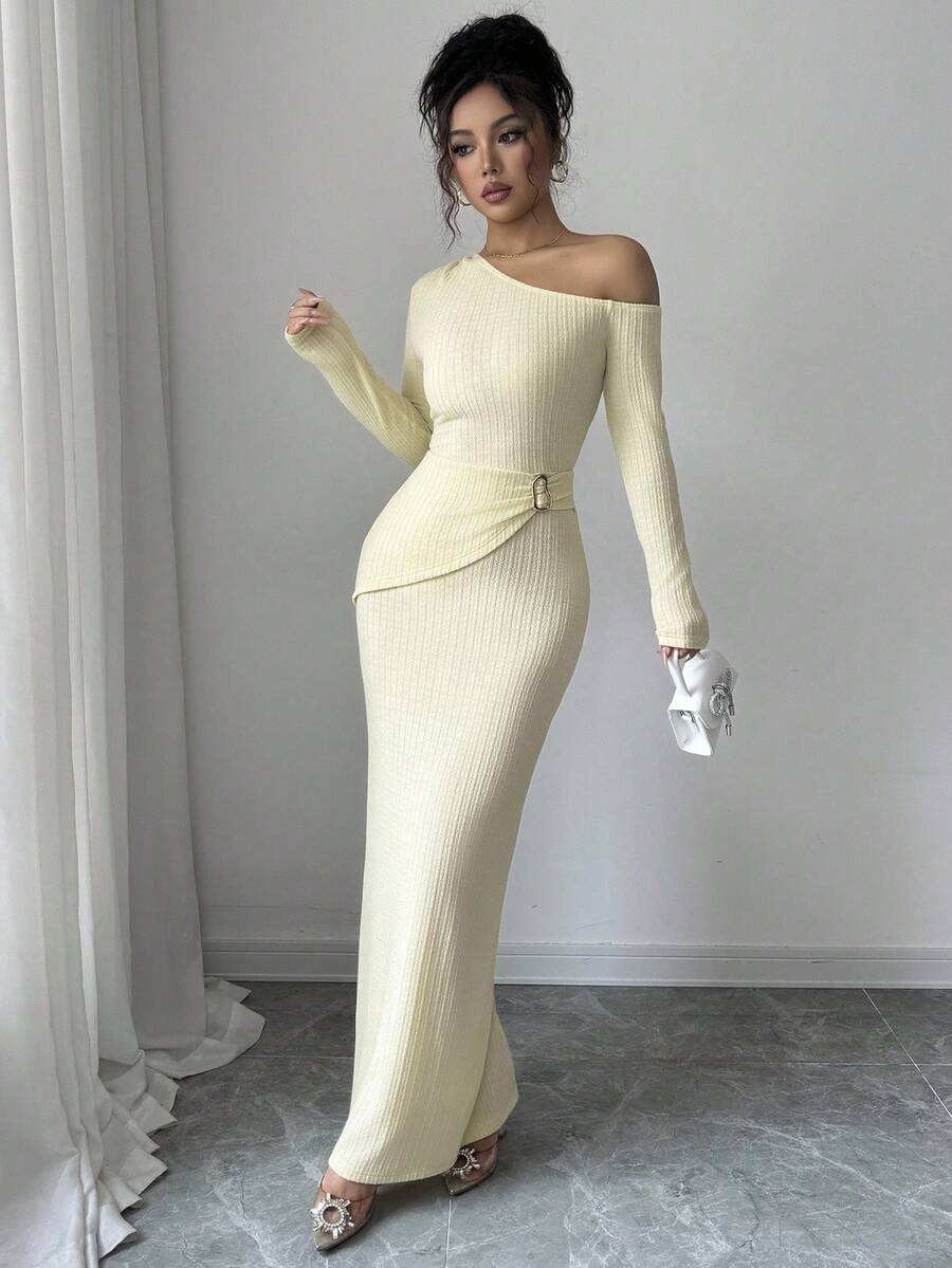 SHEIN Elenzga فستان اصفر بقماش معدني وتصميم لف للخصر