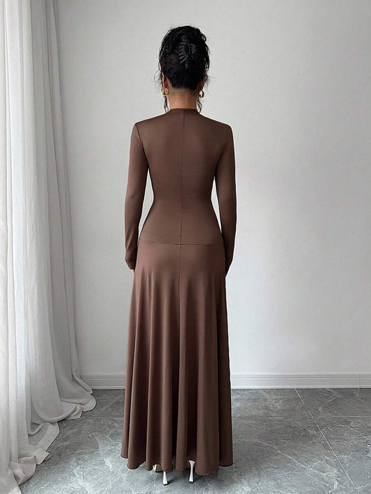 SHEIN Allurite فستان ماكسي بني بياقة وخصر مربوط