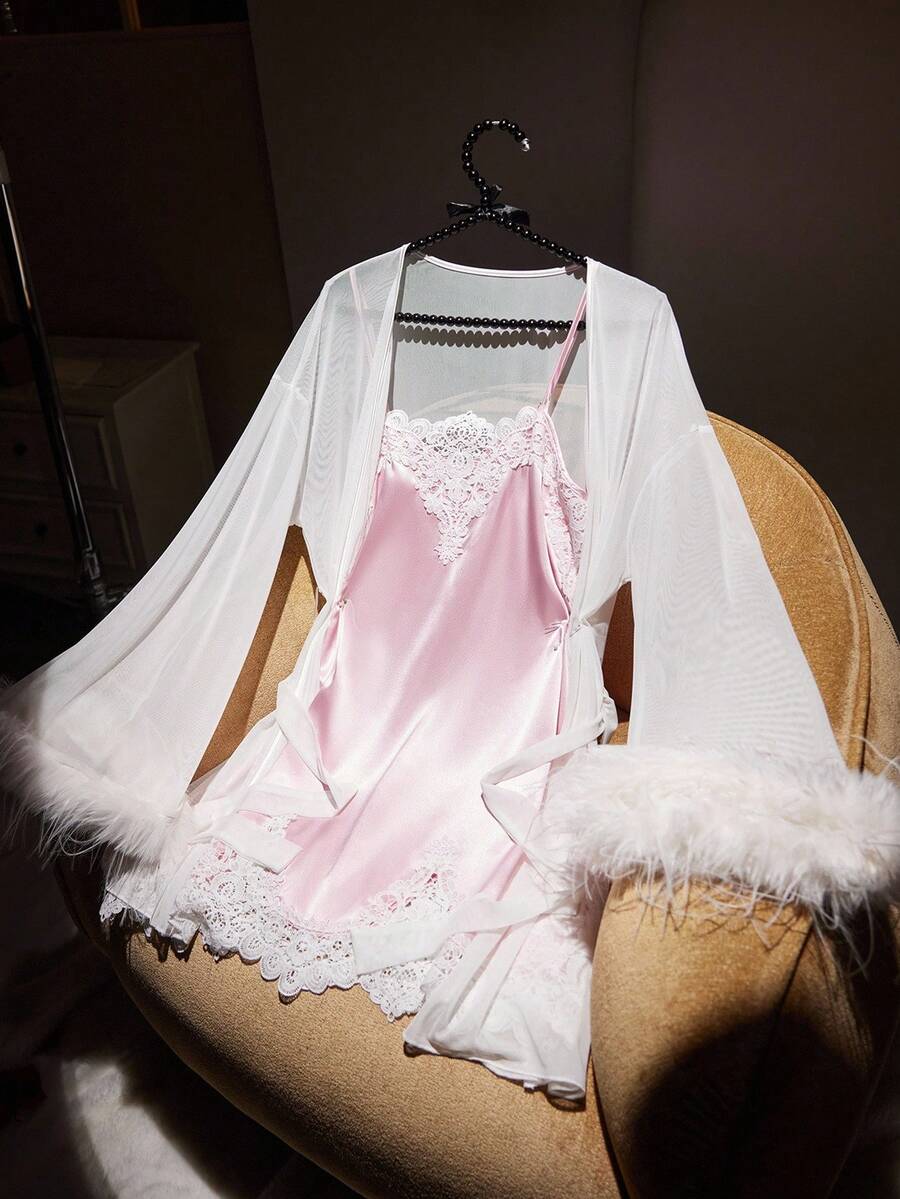 SHEIN SilkySpell مجموعة ملابس نوم من الشيفون والساتان