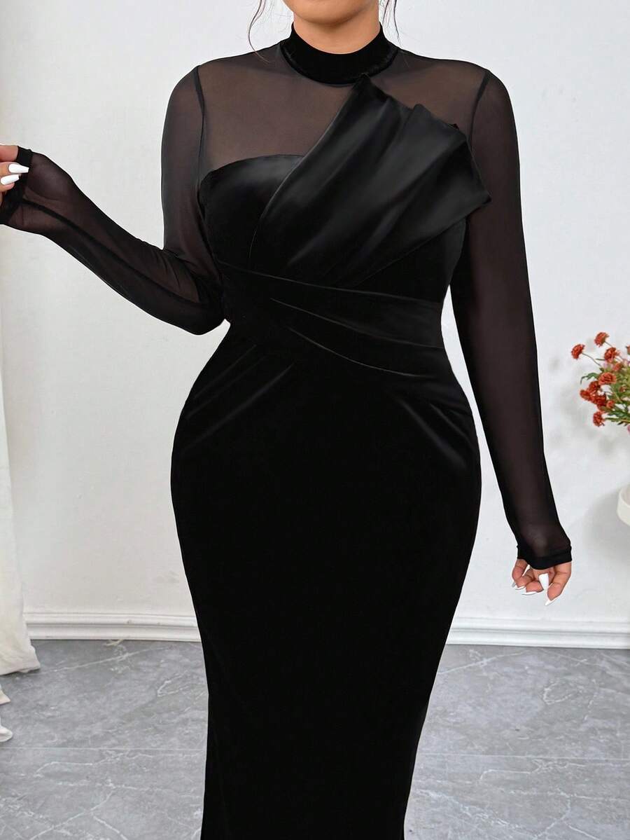 SHEIN Elenzga فستان بودي كون مخمل أسود للمقاسات الكبيرة