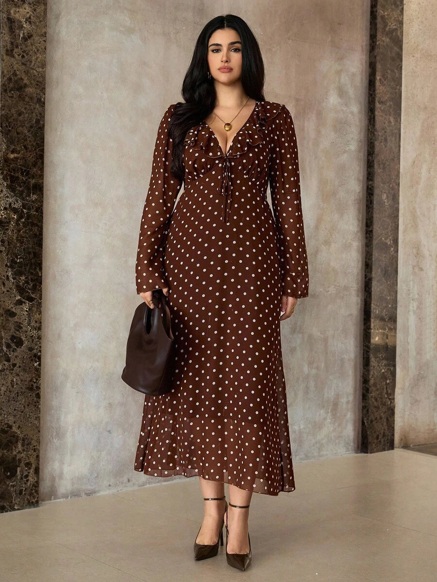 SHEIN Roveilla فستان شيفون للمقاسات الكبيرة بأكمام واسعة ونقشة بولكا دوت