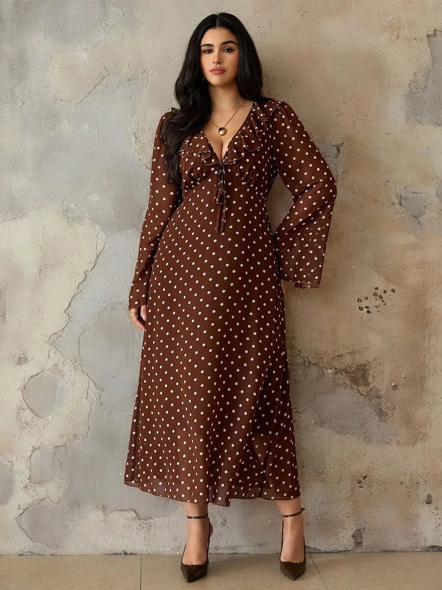 SHEIN Roveilla فستان شيفون للمقاسات الكبيرة بأكمام واسعة ونقشة بولكا دوت