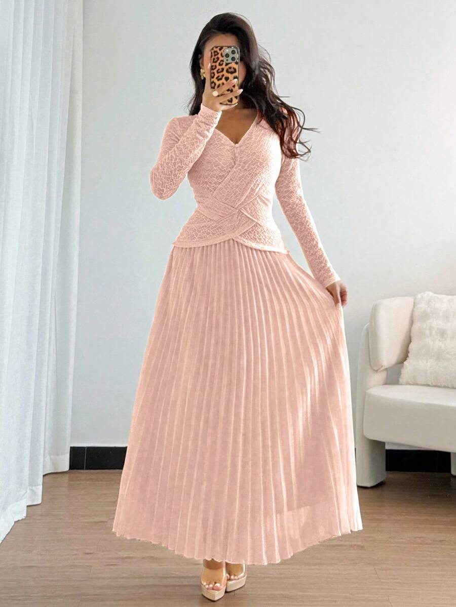 SHEIN Islaluna فستان وردي بأزرار زخرفية وطيات متقاطعة على الذيل