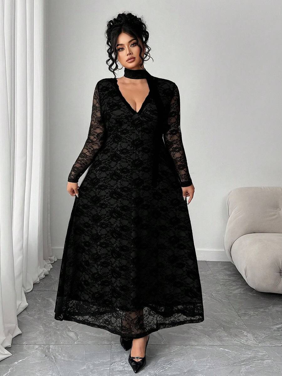 SHEIN Elenzga فستان أسود ضيق بتطريز دانتيل للمقاسات الكبيرة