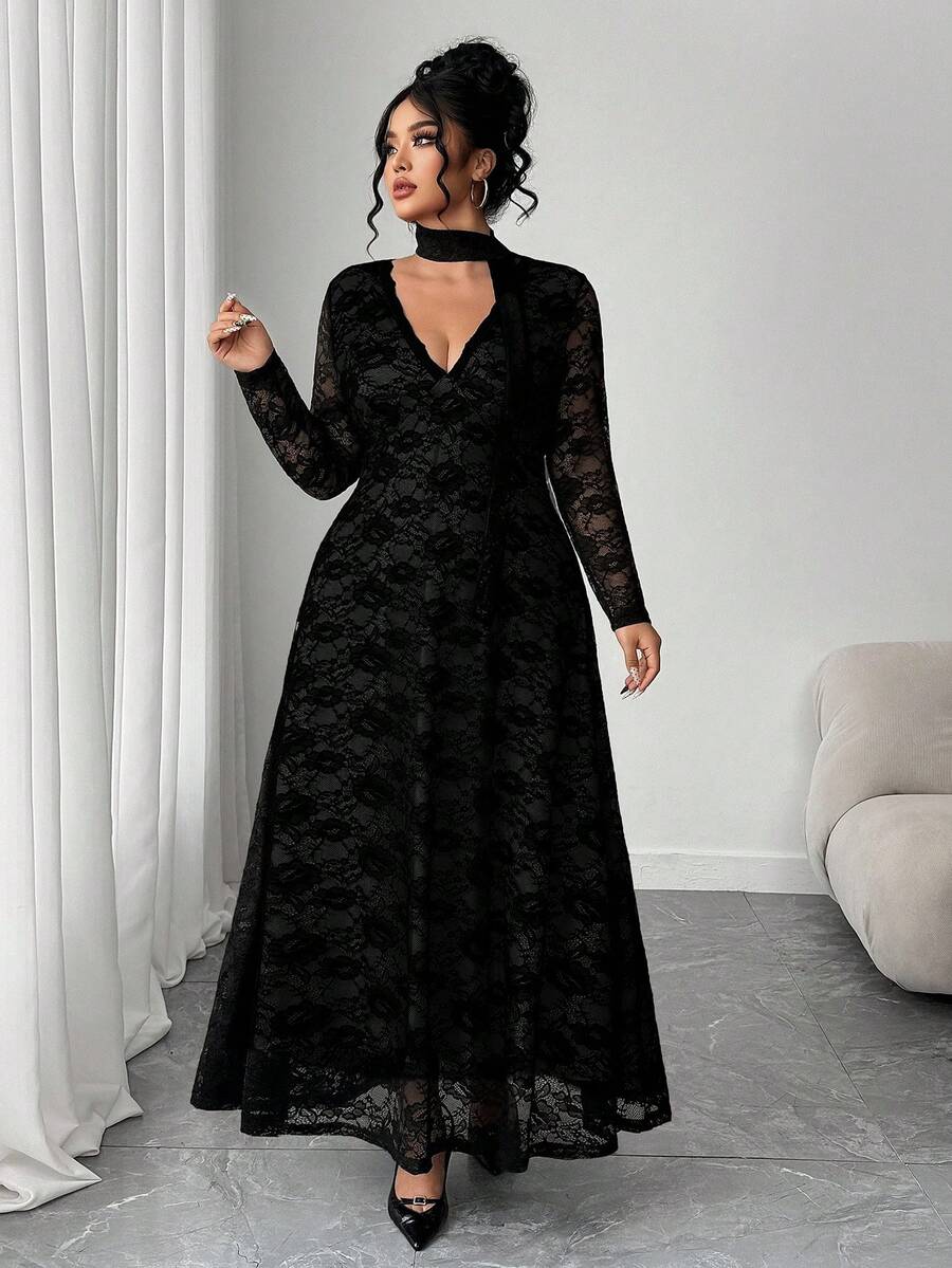 SHEIN Elenzga فستان أسود ضيق بتطريز دانتيل للمقاسات الكبيرة