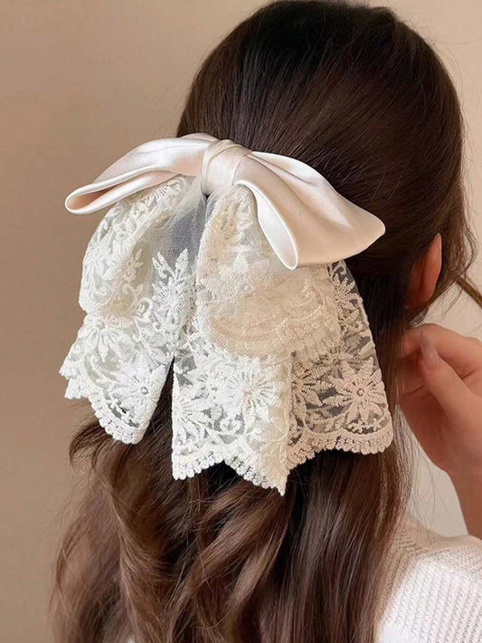 SHEIN مشبك شعر بشكل فراشة كورية أنيقة