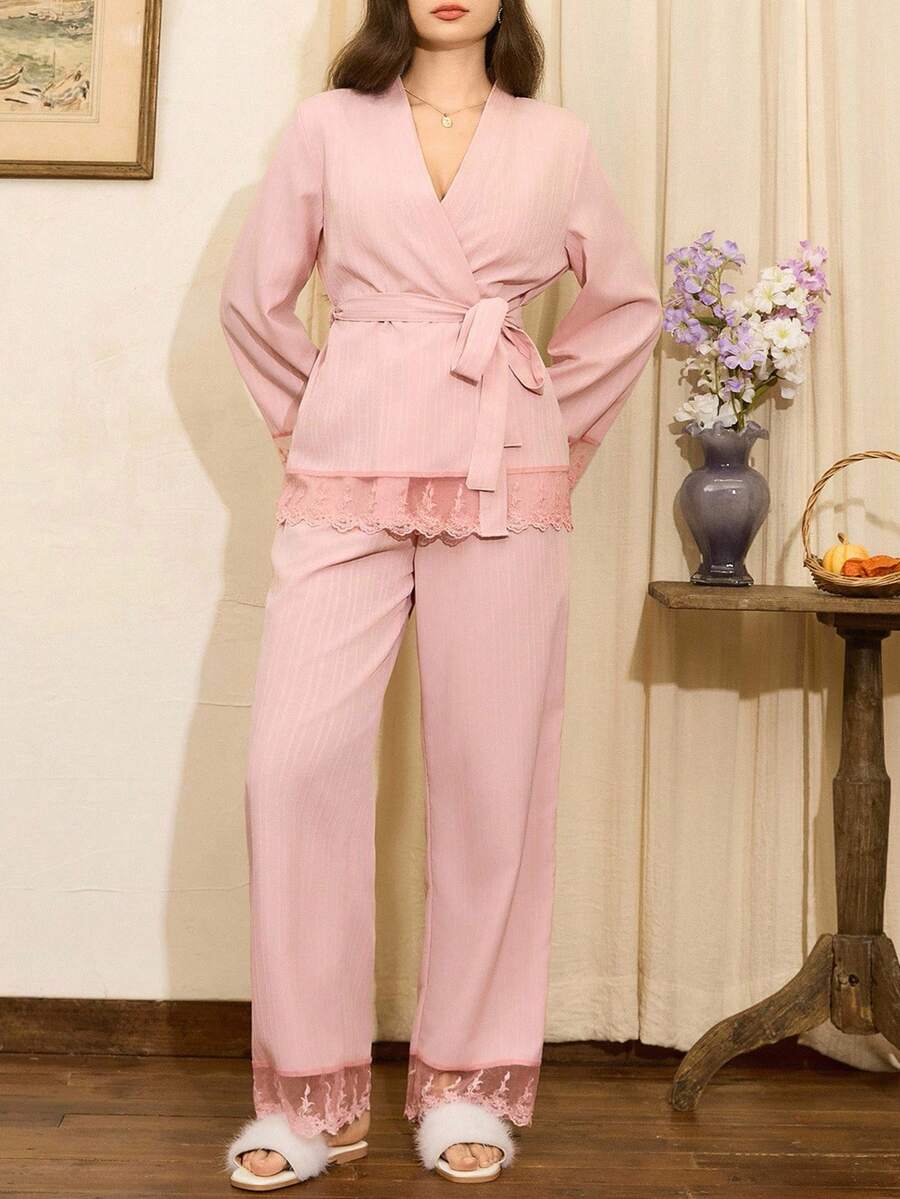 SHEIN Côtesoire طقم نوم رداء وبنطال مطرز بالدانتيل الفرنسي