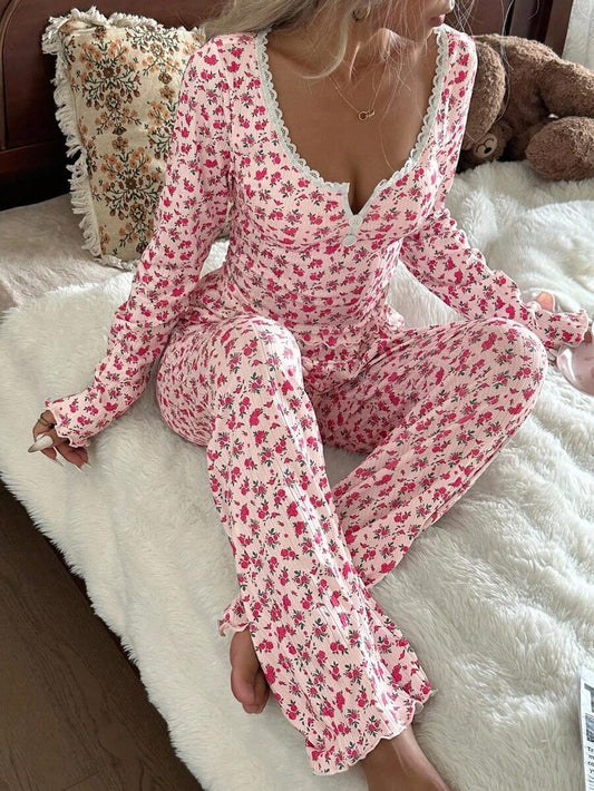SHEIN CottageSlumber طقم بيجامة وردي بياقه مربعة وأكمام طويلة وبنطلون
