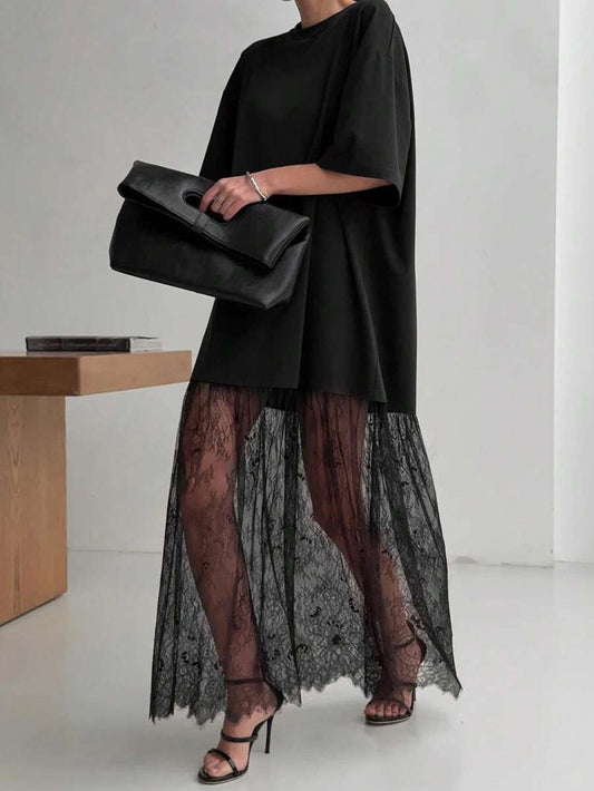 SHEIN فستان أسود محبوك بتفاصيل دانتيل وأكمام قصيرة