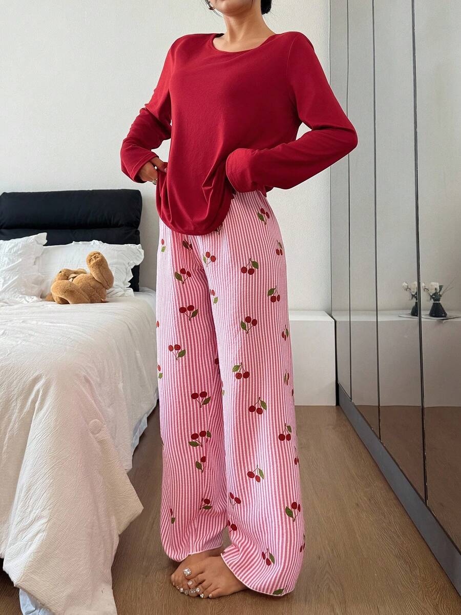 SHEIN Dream Adore بيجامة كاجوال بطباعة الكرز توب وأكمام طويلة وبنطلون