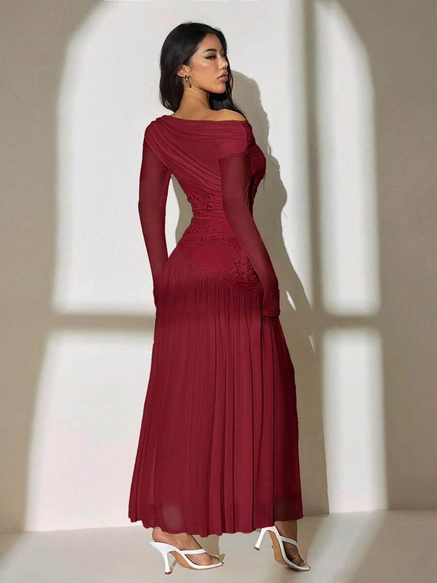SHEIN PETITE فستان عنابي بأكمام طويلة وتطريز شبكي ضيق