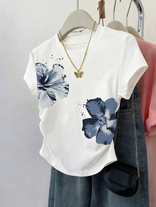 SHEIN NostaNoir تي شيرت أبيض بطبعة زهور بأكمام قصيرة